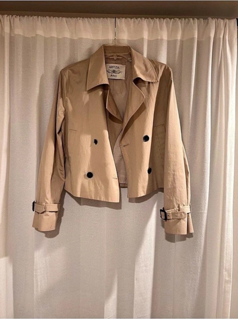 Aritzia The Esquire Short Trench Coat Beige Small